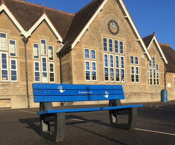 Bespoke Buddy Benches promote friendship at primary school