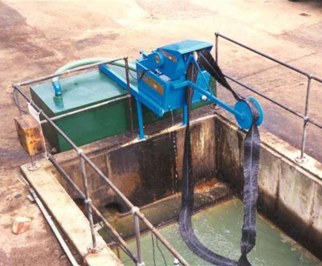 E-Series industrial mop skimmers