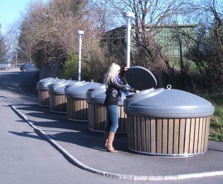BAGIO semi-underground high volume discreet waste system