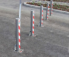 RetractaPost-GL 900 - galvanised steel retractable post