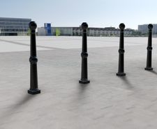 Exeter - polyurethane bollard, steel core, traditional