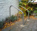 Frankton - asymmetric cycle stand, 2 bikes