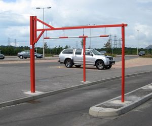 AUTOPA Single swing height restrictor for vehicular access