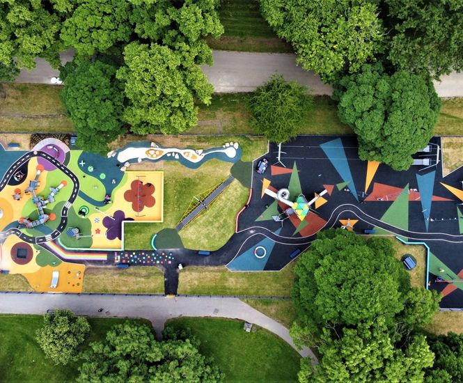 Wet pour safety surfacing installation - Lister Park