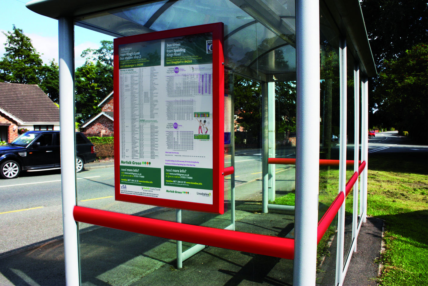 Avenue outdoor poster display cases Signscape and Signconex ESI