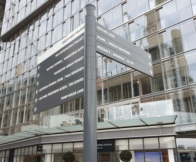 Waypoint fingerposts for Battersea Power Station