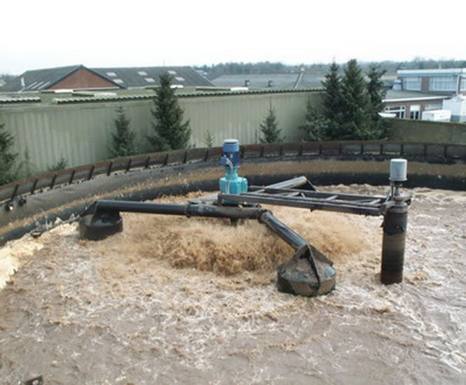 O2 Max surface aerators