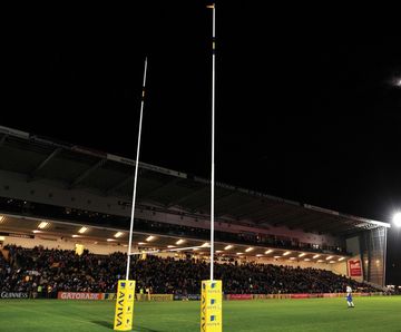 Aluminium and steel rugby posts