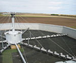 Tubular arm distributors
