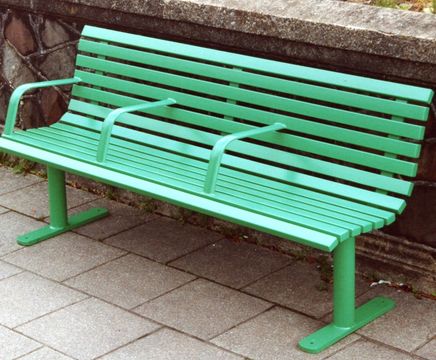 Clarendon steel seat with disabled access