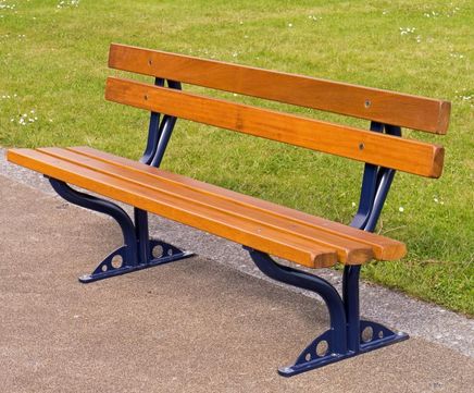 Carlisle steel-framed seat