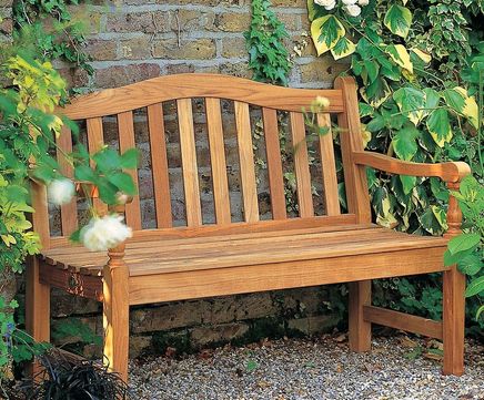 Waveney teak traditional outdoor seat