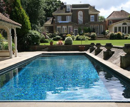 Domestic outdoor pool refurbishment