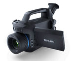 FLIR G346 - handheld camera for gas leak detection in industry