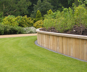 Hardwood retaining wall system