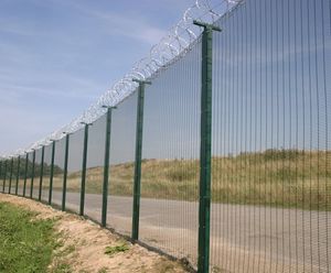 Zaun fence toppings combat prison riots