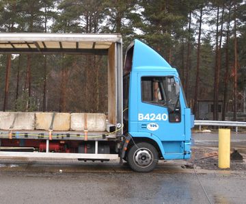 Terror Stopper PAS 68 static bollards
