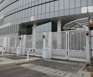 Zaun steel mesh for gates at Nigerian landmark tower