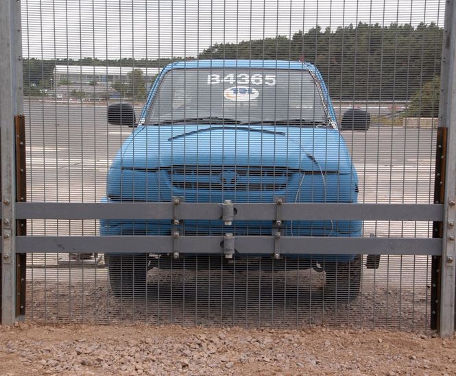 HiSec Super PAS 68 - steel anti-ram security fence for vehicle threats