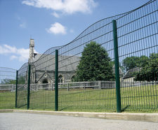 Gemini Surf - decorative curved steel mesh fencing