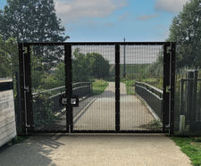 358 Vehicle Gates - steel mesh security gates for vehicle access control