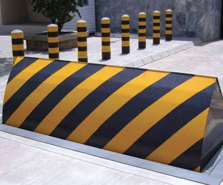 RB780CR Chieftain road blocker