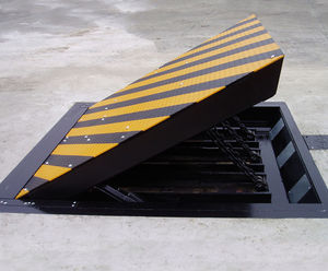 Avon RB880CR K4 Defender shallow road blocker
