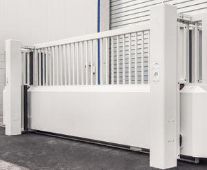Avon Tracked Gate M50 - ASTM 2656 and PAS 68 tested
