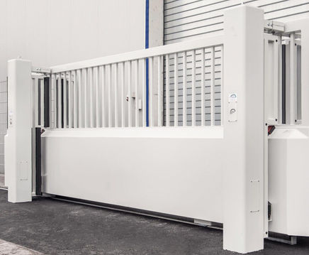 Avon Tracked Gate M50 - ASTM 2656 and PAS 68 tested