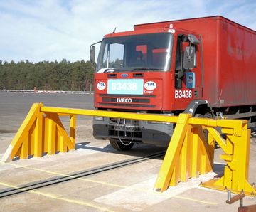 GC1100CR PAS 68 high-impact hinged security gate