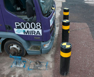 Avon Resilience SSF100 bollard (IWA14-1)