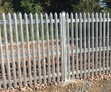 High-security palisade fencing for Network Rail