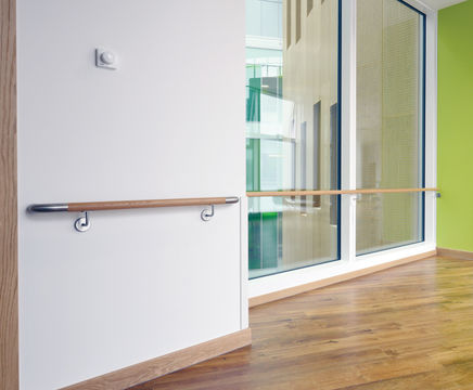 HRW-6 - medium-duty timber handrails