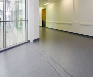DGTR Series - CS gasketed floor joint covers 