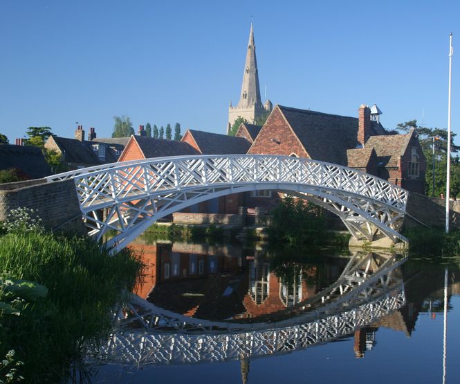 All-timber exact replica Chinese bridge, Godmanchester