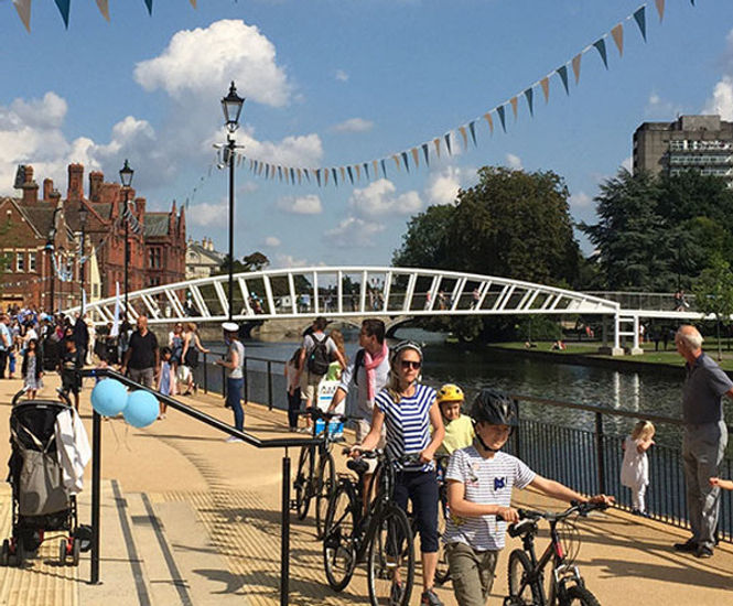 45 x 4m tied arch Vierendeel truss footbridge - Bedford