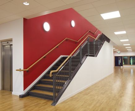 Delamere™ hardwood handrail for balustrades and stairs