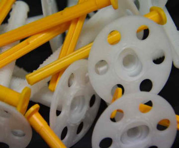 Delta FlexiDri - plastic watertight wall fixing plugs for membranes