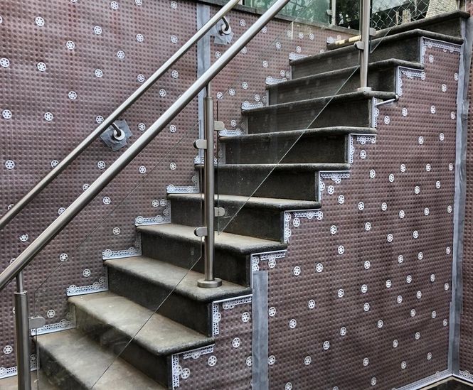 Lightwell waterproofing using Delta PT membrane