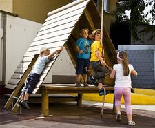 Seaside play house unit