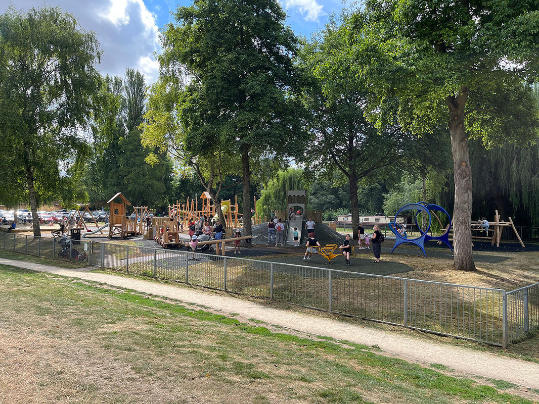 Images for Refurbishment of play area - Canal Fields, Berkhamsted