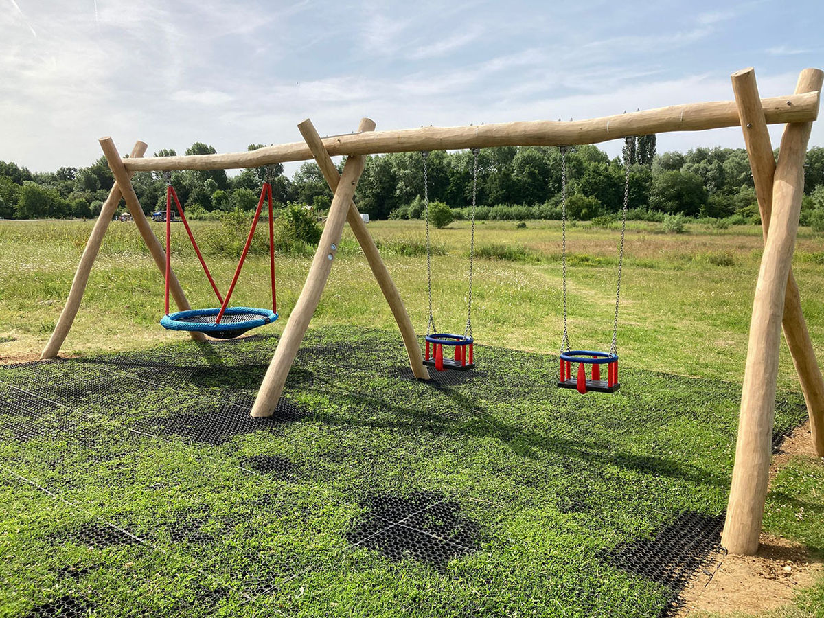 new-adventure-play-area-hinchingbrooke-country-park-eibe-play-ltd