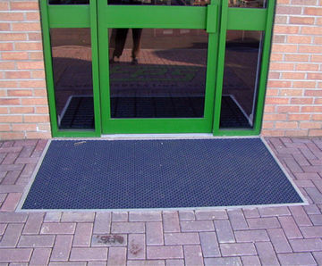 Milliken Obex Prior HD - entrance matting tile system