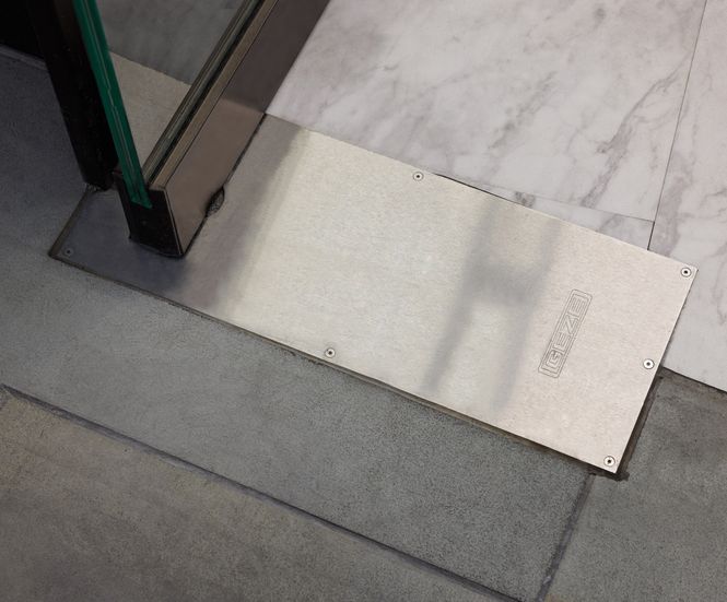 UFO NT underfloor automatic swing door drive