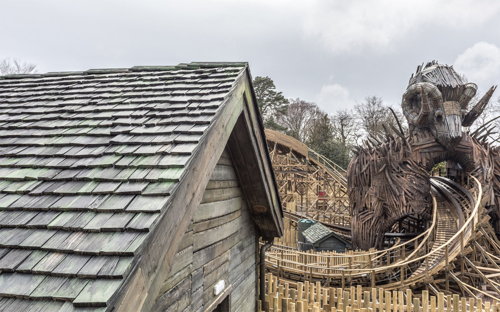 Western Red Cedar shakes for new ride at Alton Towers Marley