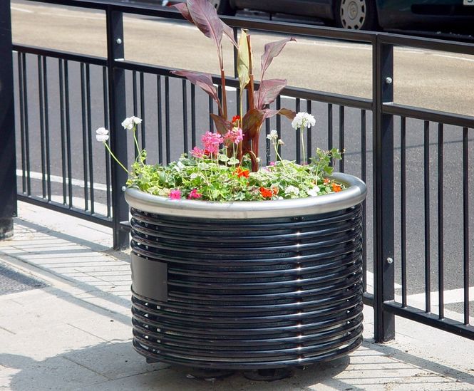 Centerline CLPL - contemporary round steel outdoor planter