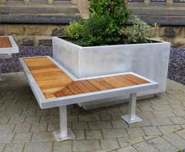 Campus aluminium-framed bench with timber slats
