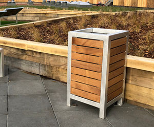 Campus CP048 80 litre capacity litter bin