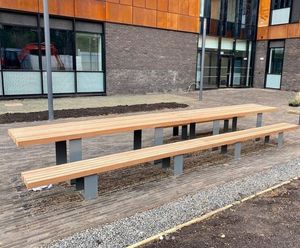 Seating, table and planters - new IDRM building, Oxford