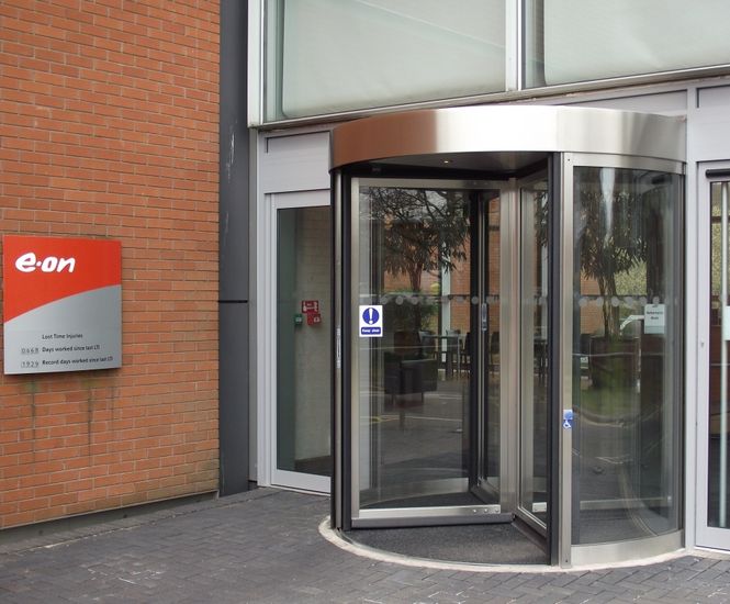 Low-energy entrance for E.ON HQ in Coventry